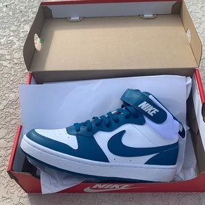 Nike Court Borough Mid 2 6.5Y White/Marina